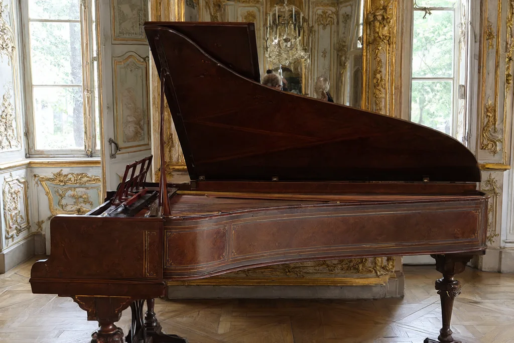 Listening to a fugue: hearing one idea multiply